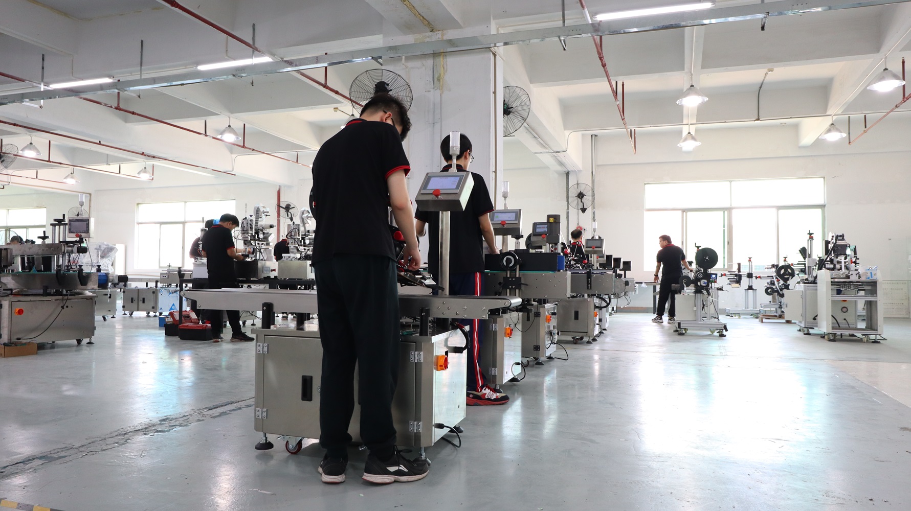 全自動轉角貼標機,轉角貼標設備,轉角貼標機